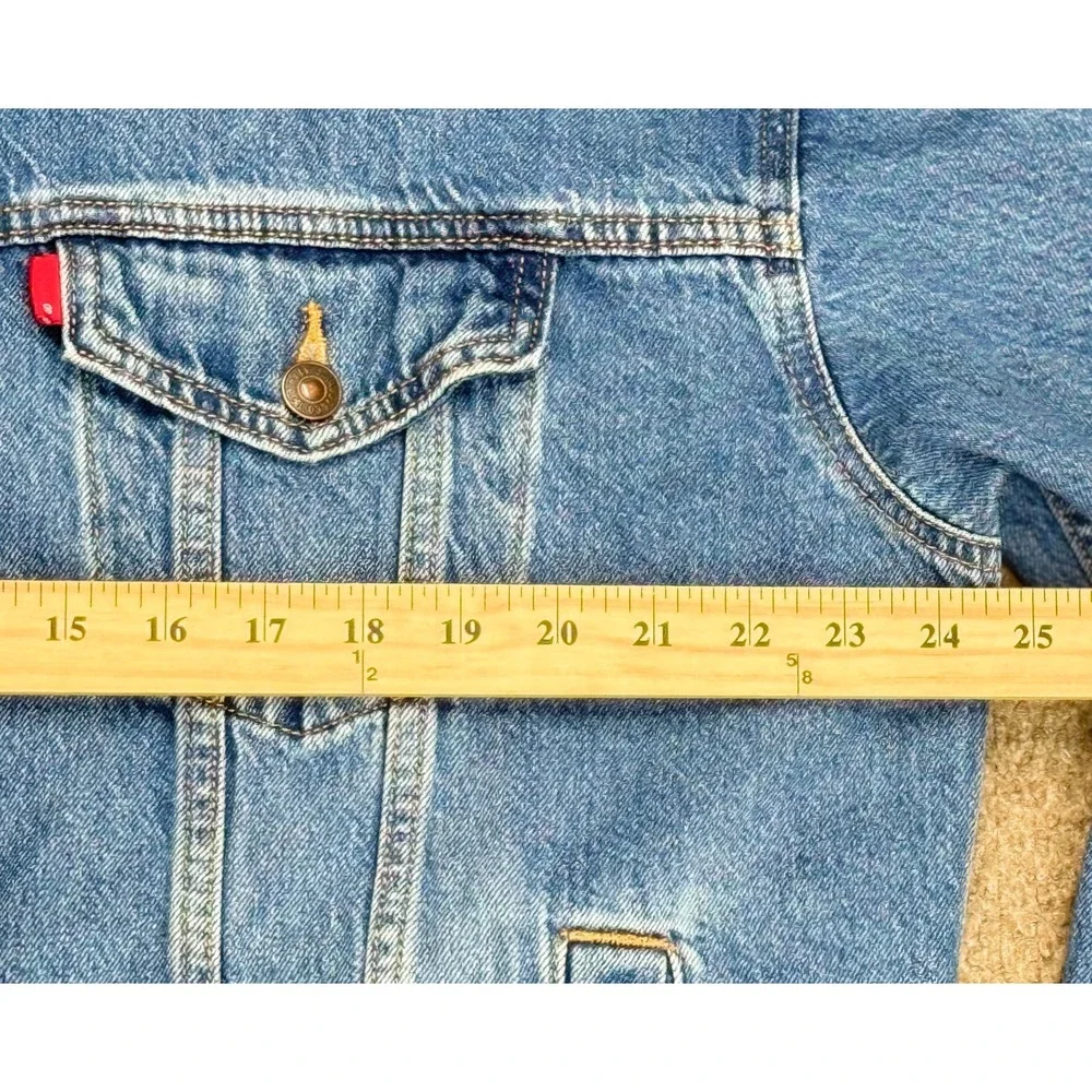 Levi's Premium Men's Button Up Long Sleeve Trucker Denim Jacket Size Medium‎